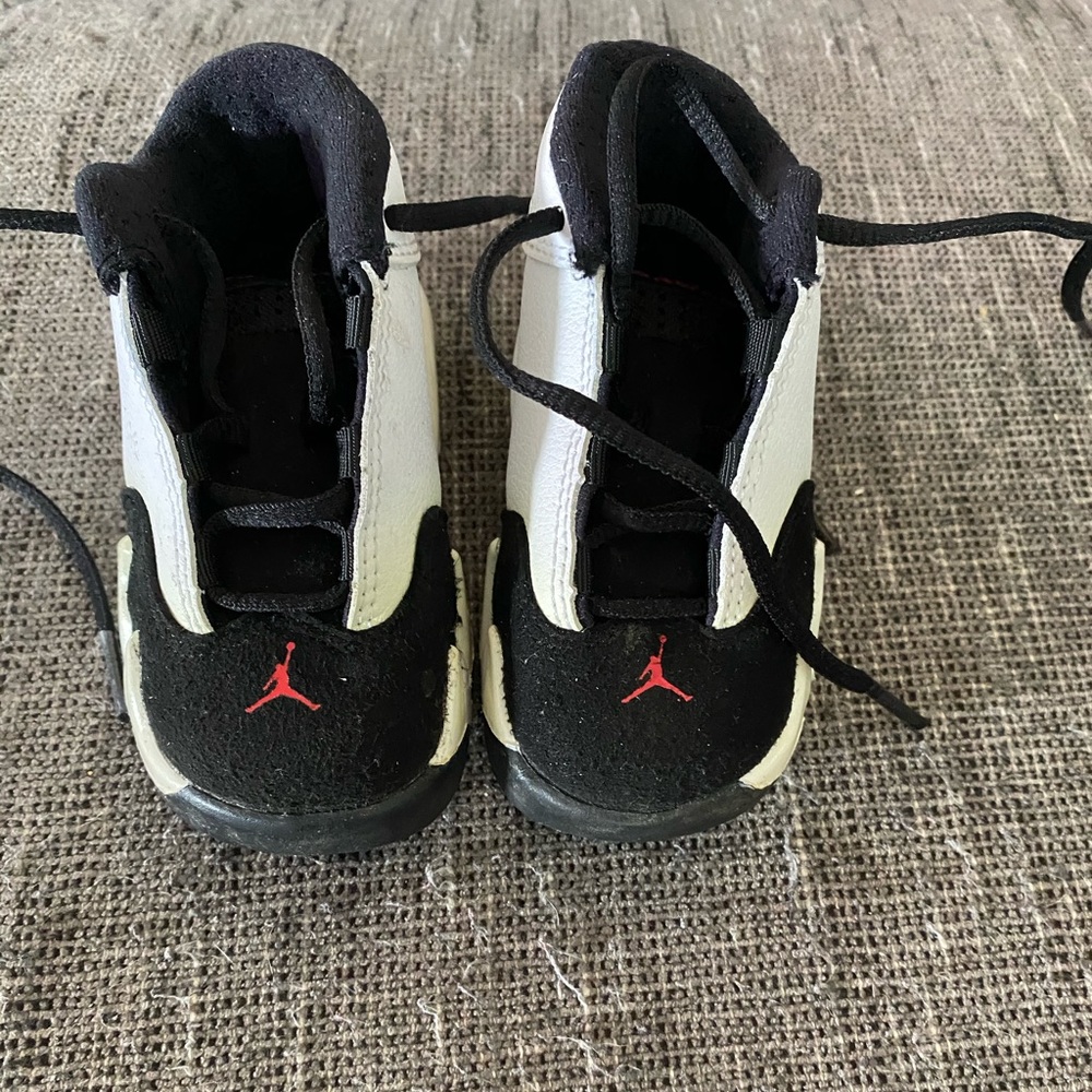 Nike Jordans Retro 5s